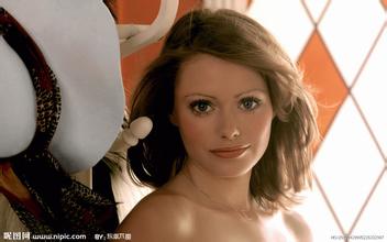 PA大厅官网 中西アルノ（乃木坂46公式サイトより）8月には「週刊少年マガジン」（講談社）で「5期の歌姫」と紹介され、ソログラビアで表紙を飾った