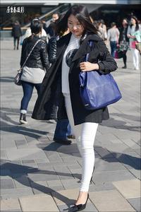 AG登录入口 Rong Yi は個人的に爪を丸くて不利になるようにトリミングしました