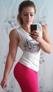 ag鞋官网娱乐平台 その後は前半同様、攻撃と防御が目まぐるしく変わっていくが、ゲームは動かない