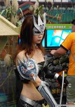 娱乐凯发官网 W-SIMを利用できる「カーナビ専用通信ユニット for CARWINGS」を共同開発した